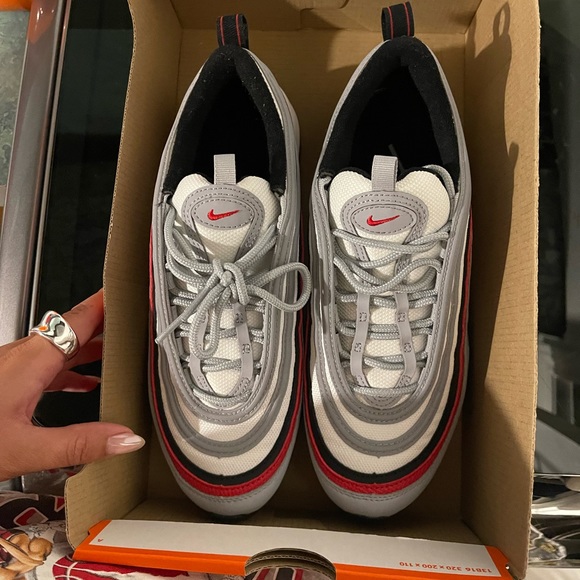 Nike Airmax US6.5y - Picture 2 of 5